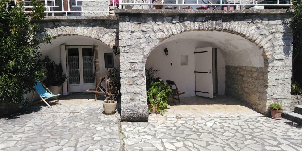 Les Monteils Hotel Grospierres Exterior foto